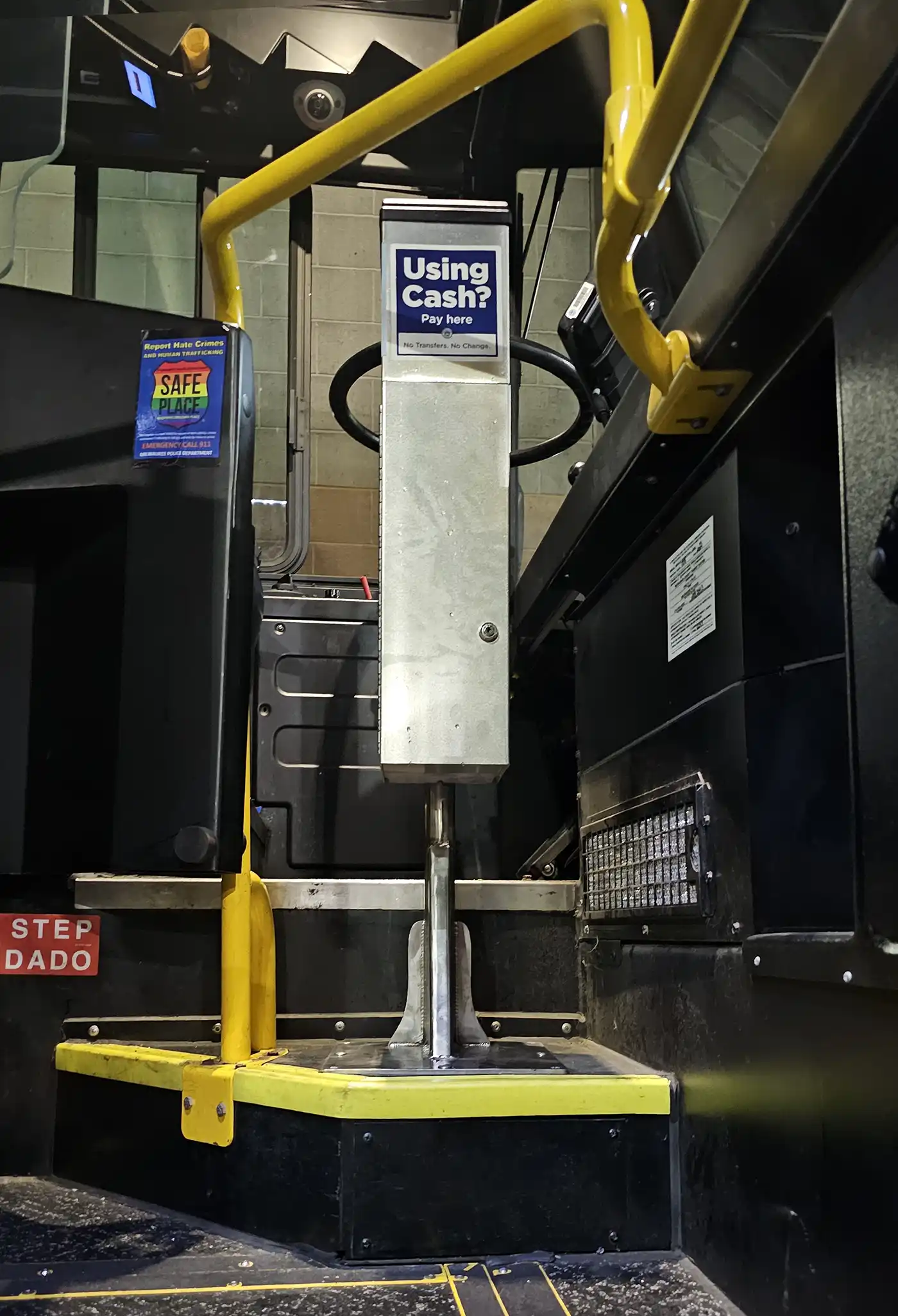 Payment-in-Motion–products–Taurus-farebox-on-MCTS